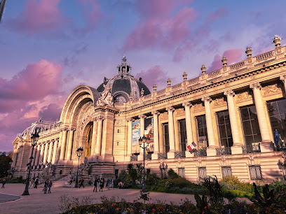 Le Petit Palais Hotels in Buenos Aires – GayOut Guide