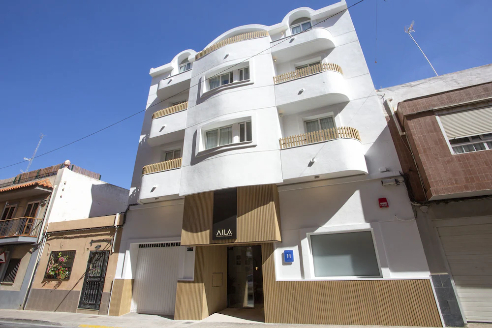 Aila II Hotel Boutique by SingularStays Hotels in Burjassot – GayOut Guide