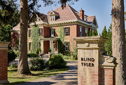 Blind Tiger Burlington Hotels in Bolton Valley – GayOut Guide