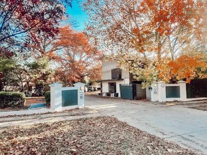 Tall Trees Ainslie Motel Hotels in Canberra – GayOut Guide