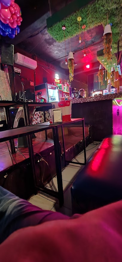 Laser Hot Bar Beer & Queer Bars & Clubs in Cancún – GayOut Guide