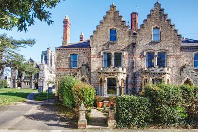Townhouse Exeter Hotels in Exeter – GayOut Guide