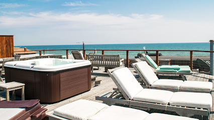 Pines Bluff Overlook Hotels in Fire Island – GayOut Guide