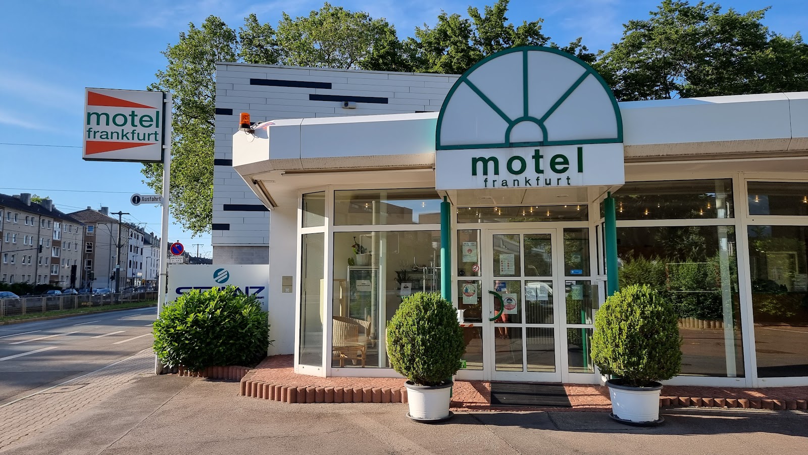 Motel Frankfurt Hotels – GayOut Guide