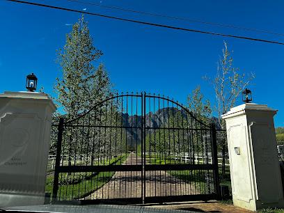Klein Champagne Hotels in Franschhoek – GayOut Guide