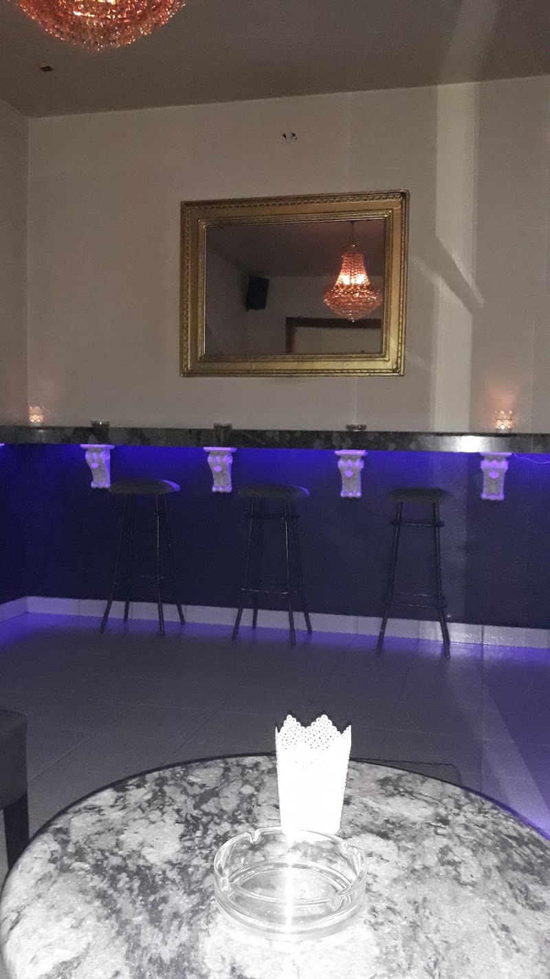 Level One Restaurants in Washington DC – GayOut Guide