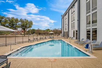 Spark by Hilton Richardson Dallas Hotels in Garland – GayOut Guide