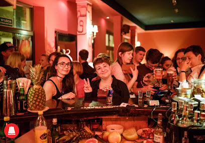 Pub Red Light Bars & Clubs in Gdańsk – GayOut Guide