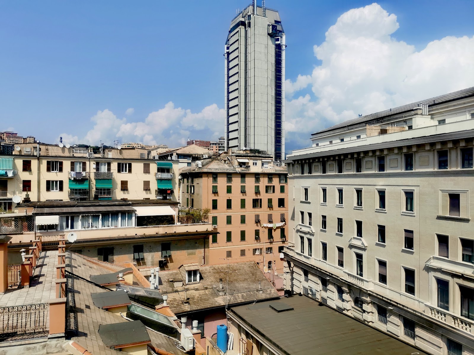 Walking tours in Genoa