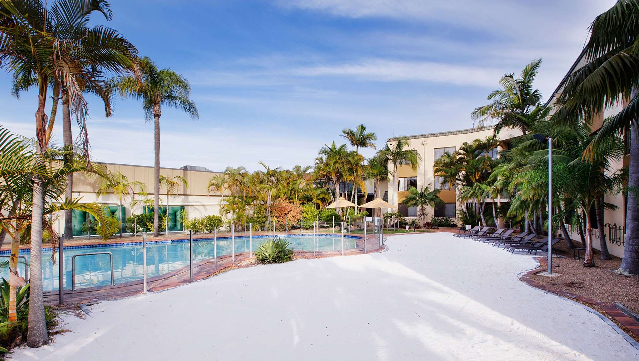 Nightelier Mermaid Waters Hotels in Gold Coast – GayOut Guide