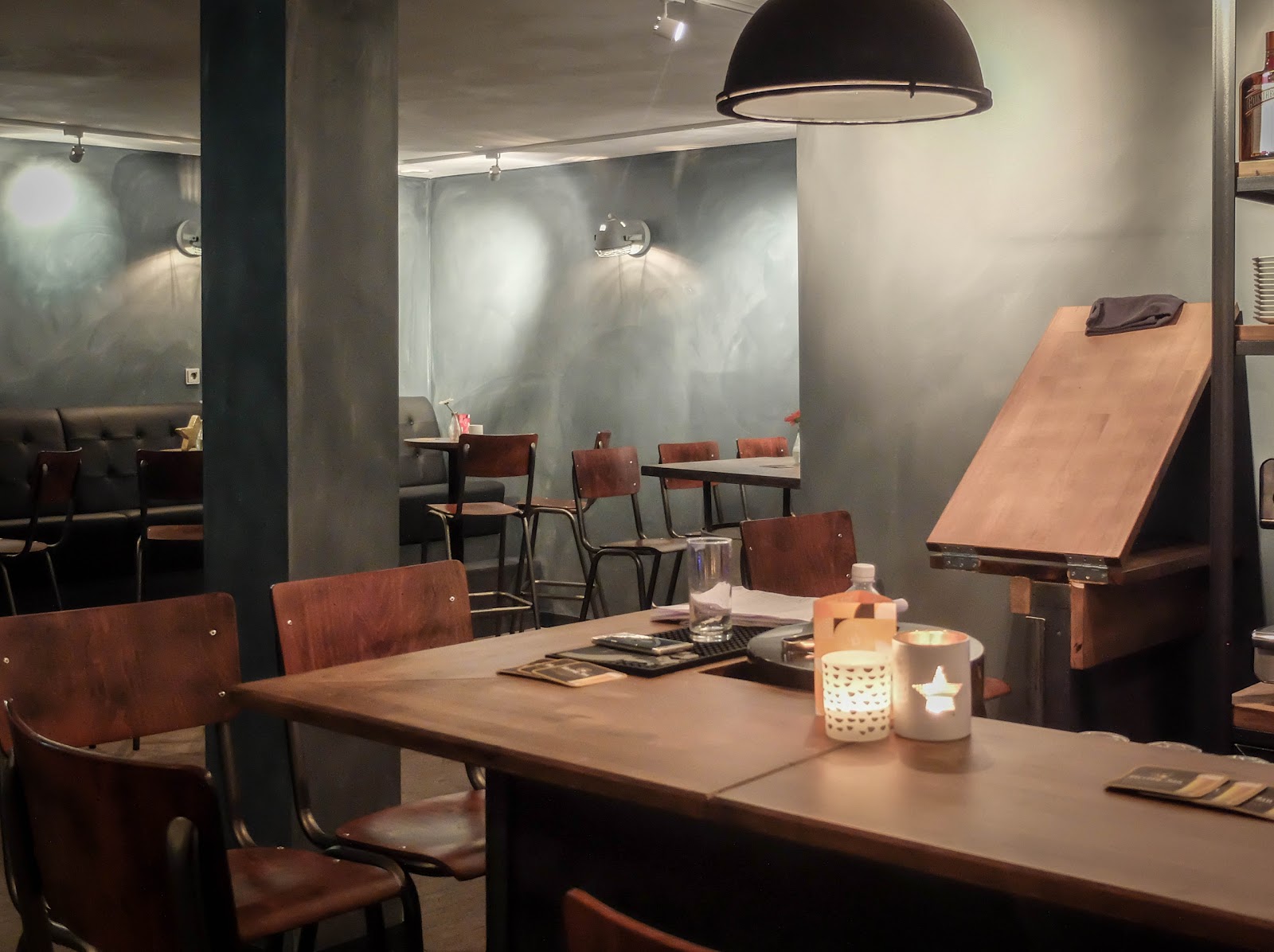 Café de Prins Bars & Clubs – GayOut Guide