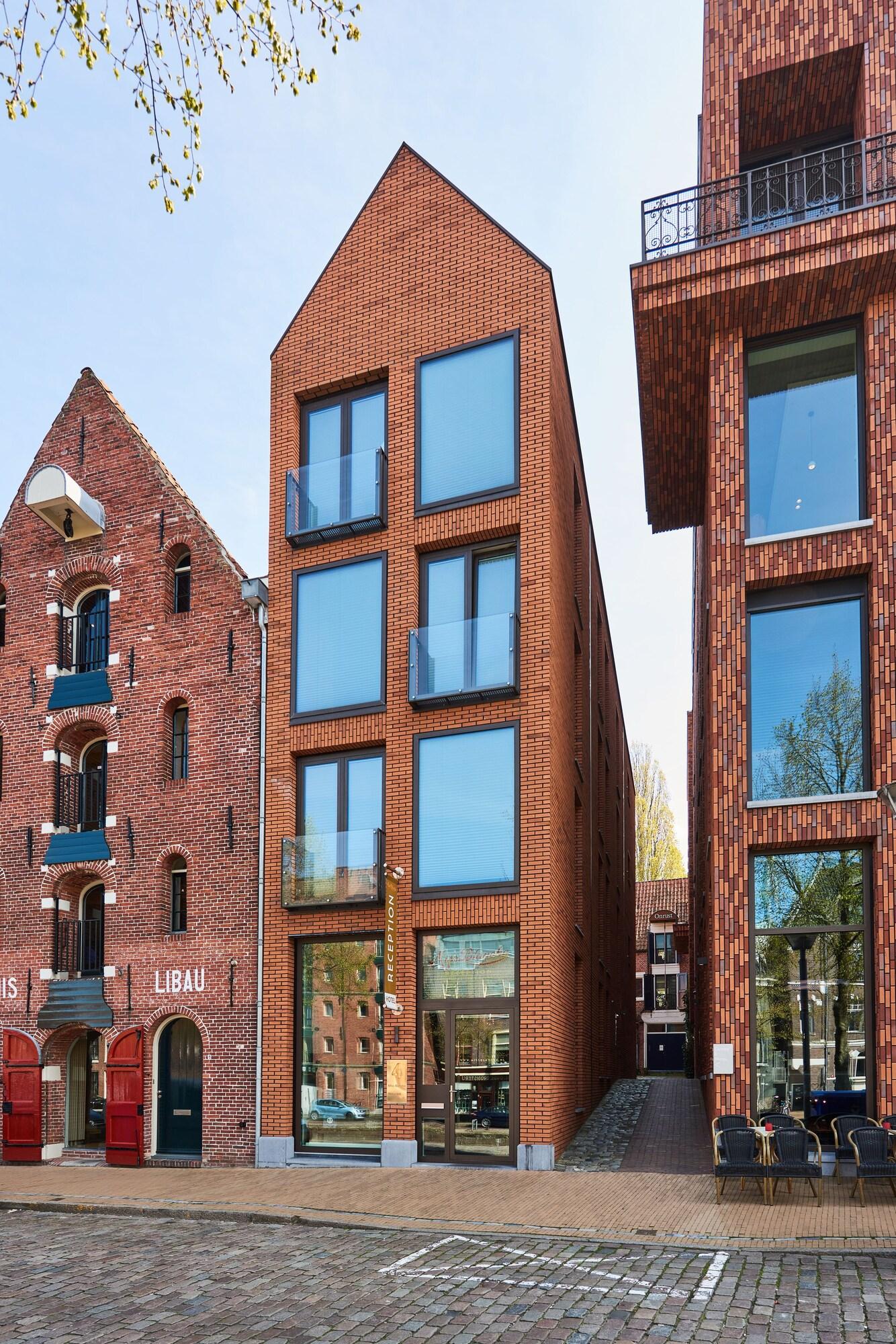 Hotel Miss Blanche Hotels in Groningen – GayOut Guide