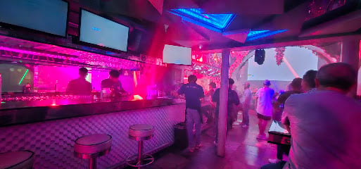 California's bar Bars & Clubs in Guadalajara – GayOut Guide