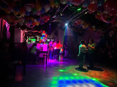 LA GALERA FERSCHTECKT Bars & Clubs in Guatemala City – GayOut Guide