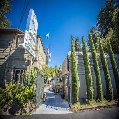 R3 Hotel Hotels in Guerneville – GayOut Guide