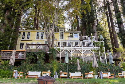 Boho Manor Hotels in Guerneville – GayOut Guide