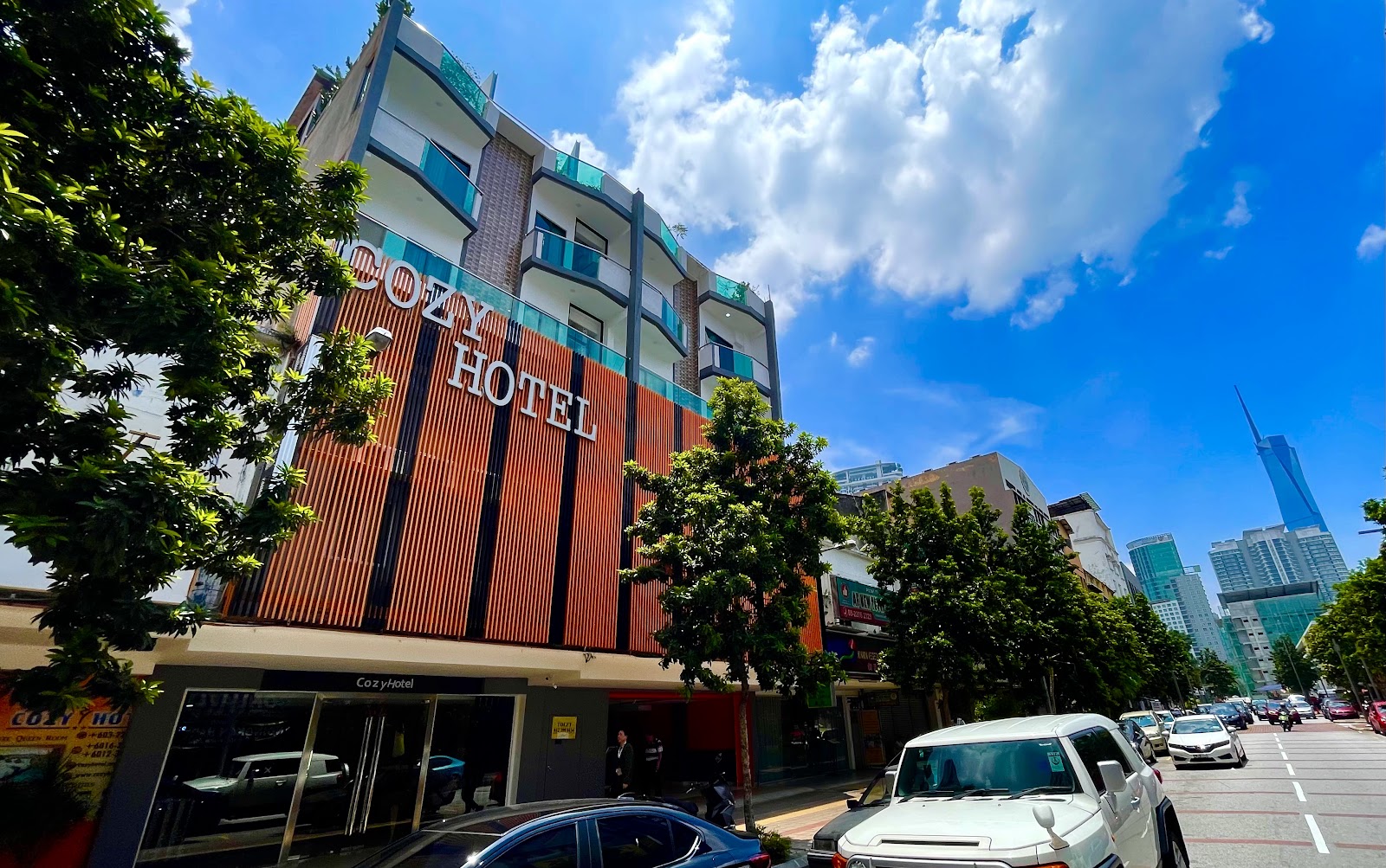 Cozy Hotel Hotels – GayOut Guide