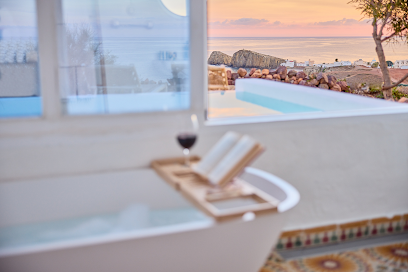 Cortijo La Loma By Olivencia Hotels in La Mesa Roldán – GayOut Guide