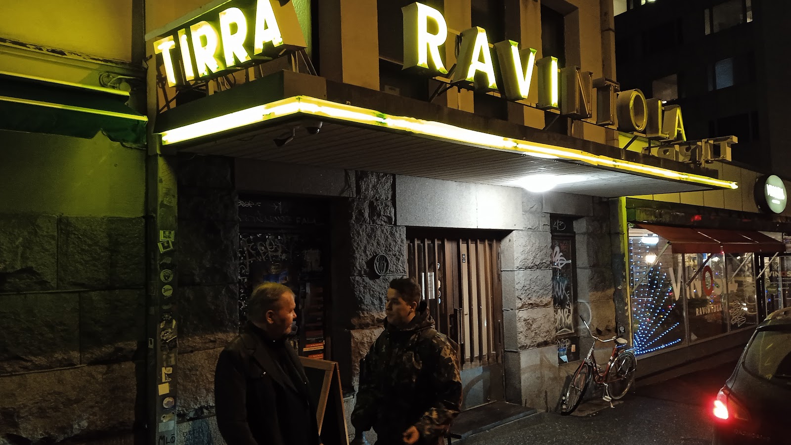 Tirra Bars & Clubs – GayOut Guide