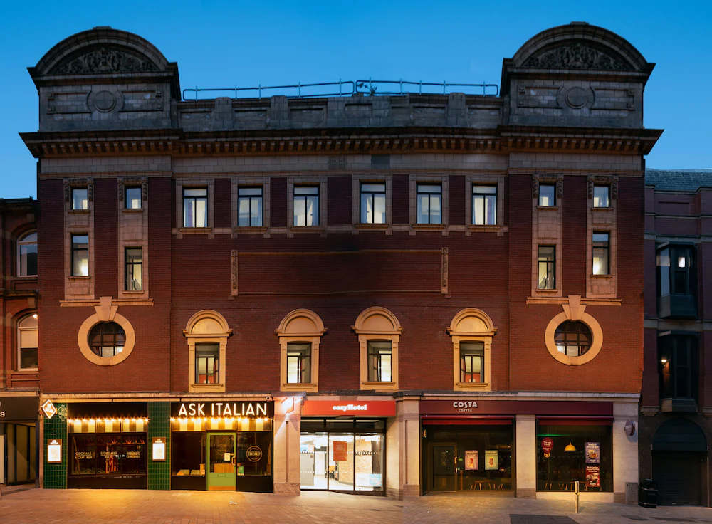 easyHotel Leeds City Centre Hotels in Leeds – GayOut Guide