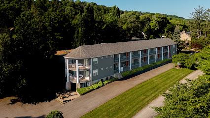 The Kent Motel, Niagara Hotels in Niagara-on-the-Lake – GayOut Guide