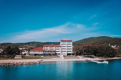 Hotel Glamour Hotels in Lince – GayOut Guide