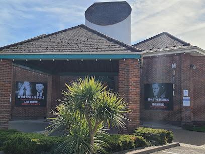 Damon's Hotel Hotels in Lincoln – GayOut Guide
