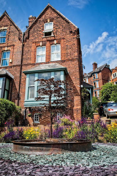 The Poplars Boutique Bed & Breakfast Hotels in Lincoln – GayOut Guide