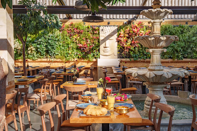 Amrit (Kreuzberg) Restaurants in Berlin – GayOut Guide