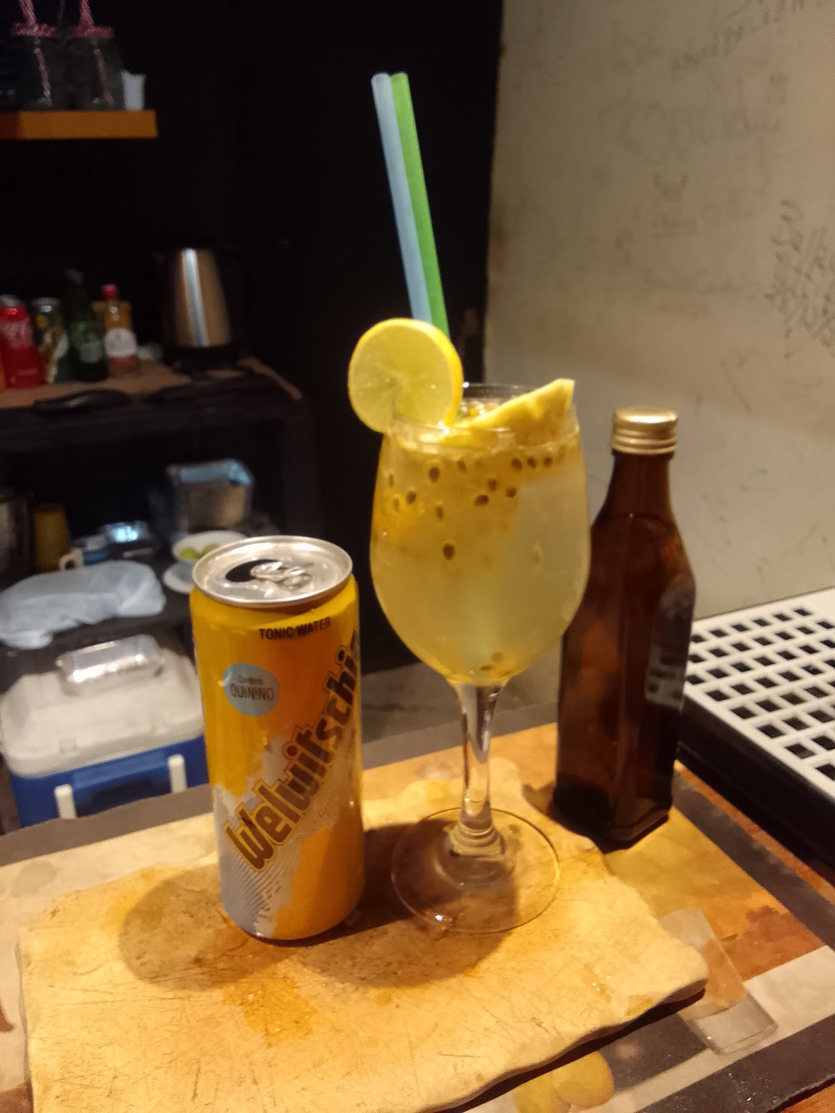 Caverna| Lounge Bar Bars & Clubs – GayOut Guide