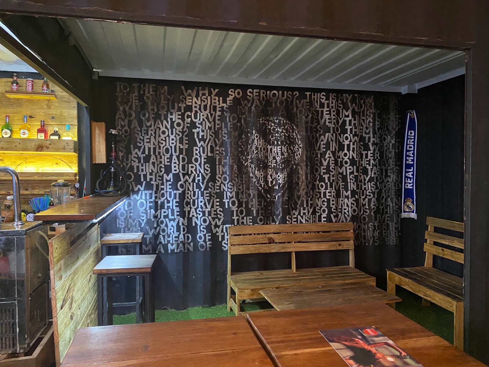 Bar Djays Bars & Clubs – GayOut Guide