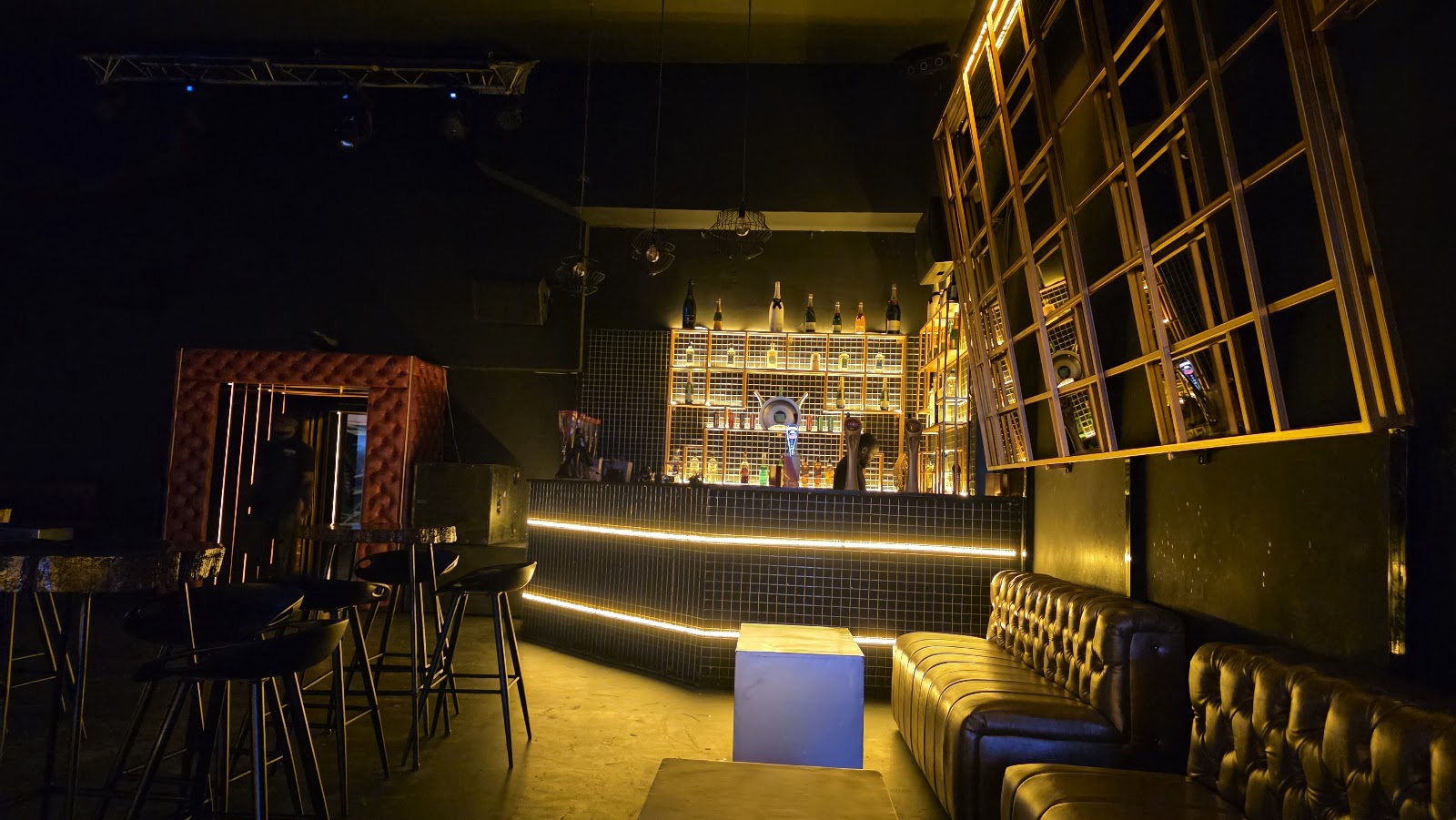 The Déjàvu Club Luanda Bars & Clubs – GayOut Guide