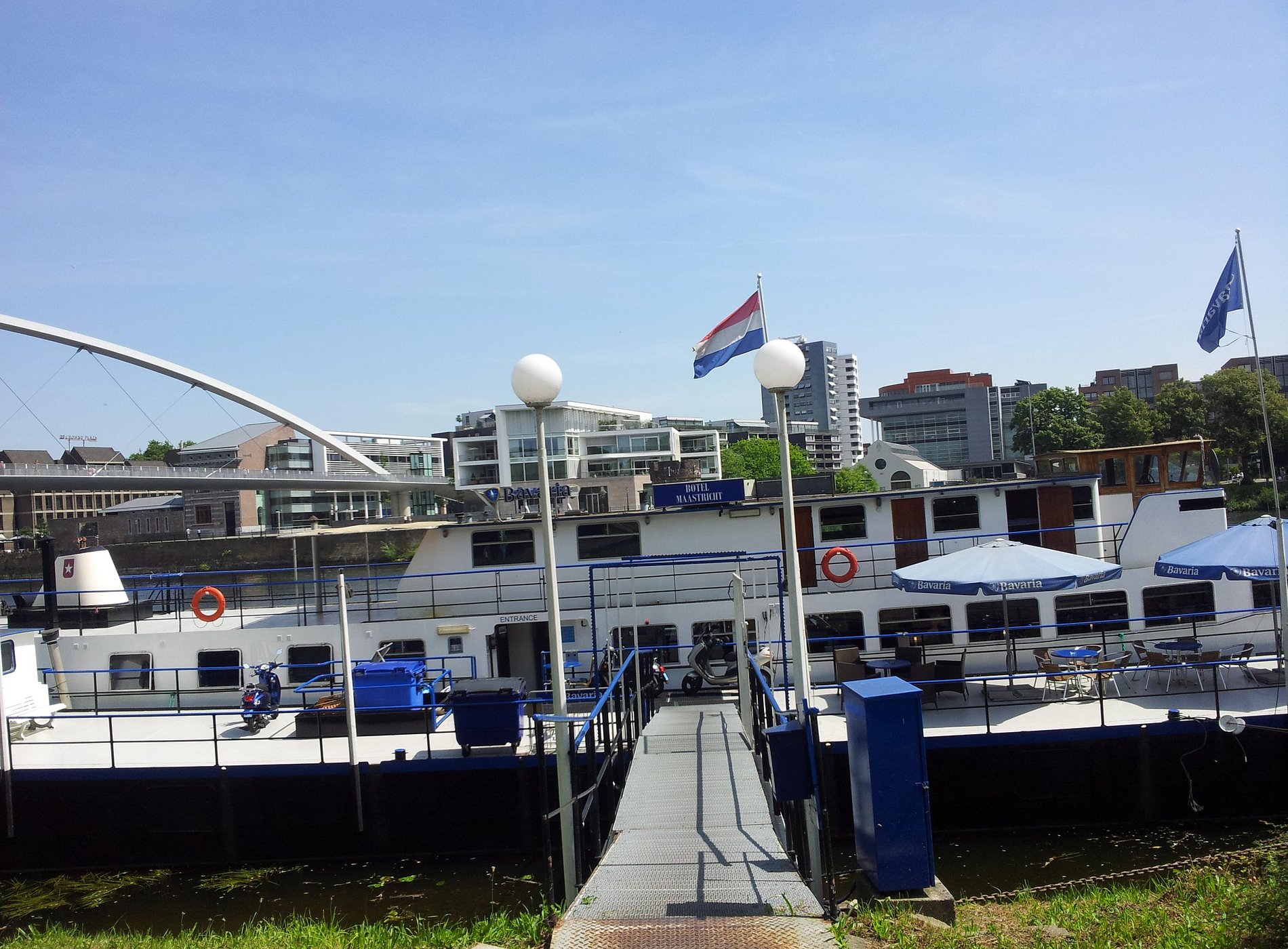 Botel Maastricht Hotels in Maastricht – GayOut Guide