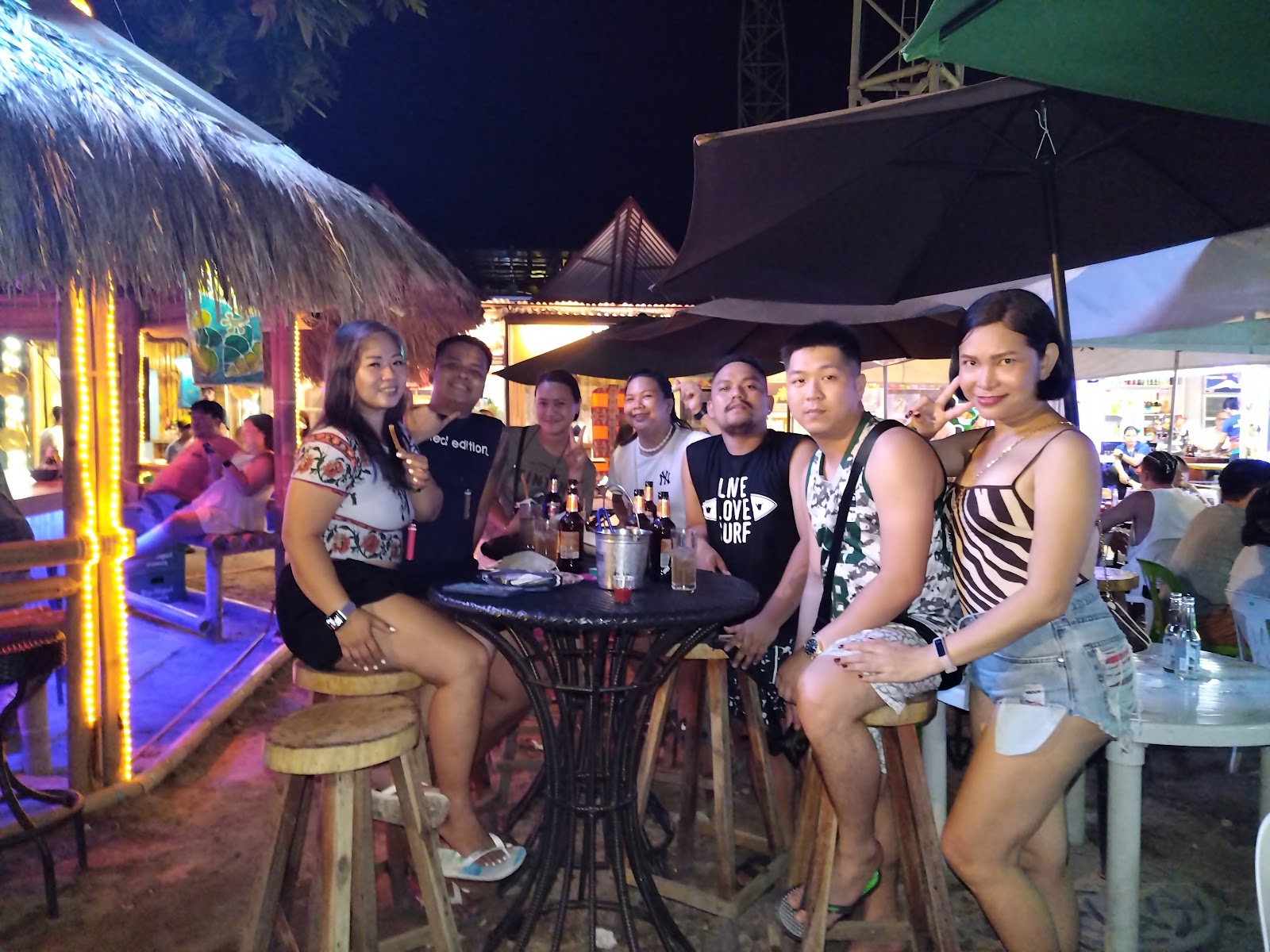 Shooters Bar Boracay Bars & Clubs – GayOut Guide