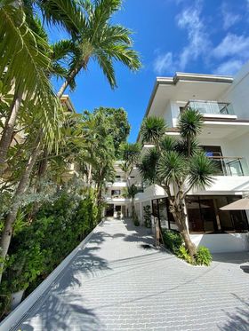 Jony's Beach Resort Hotels – GayOut Guide