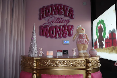 Glam Pink Lounge Bars & Clubs in Manaus – GayOut Guide