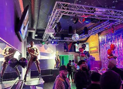 Summer Bar & Lounge Bars & Clubs in Oakland – GayOut Guide