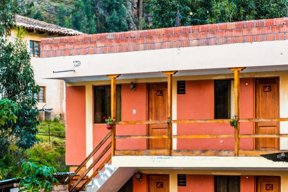 Peru Quechuas Lodge Hotels in Ollantaytambo – GayOut Guide