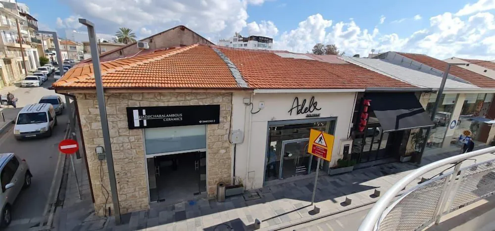 BEE HOSTEL Paphos Hotels in Paphos – GayOut Guide