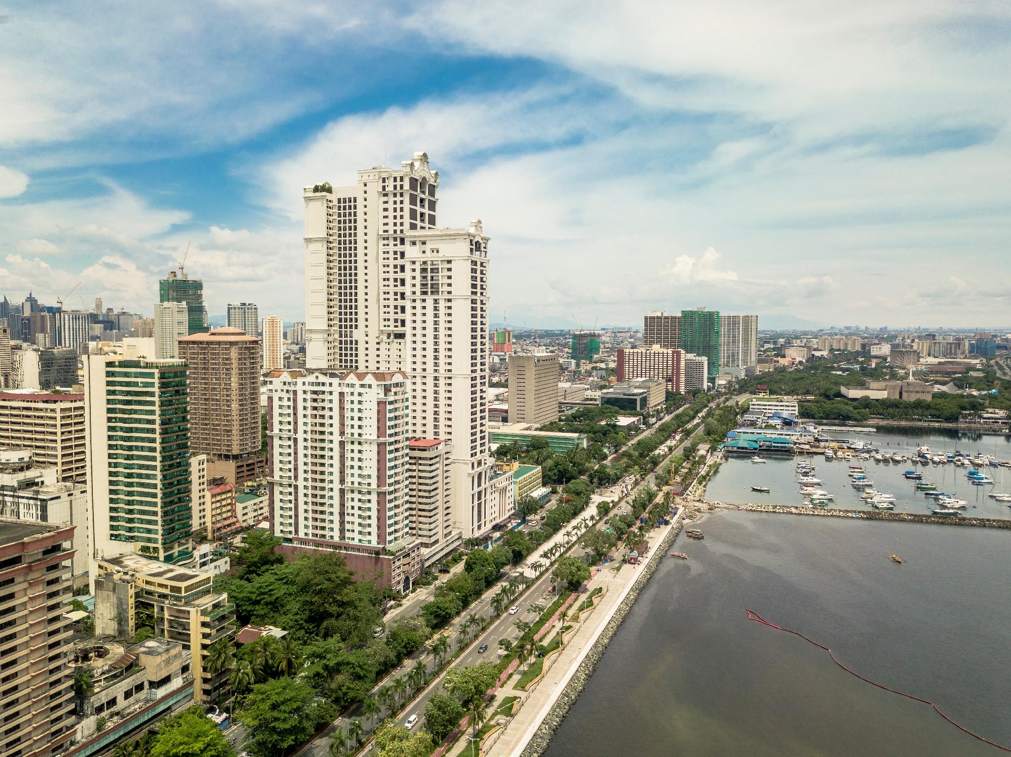 Networld Hotel Spa and Casino Hotels in Pasay – GayOut Guide