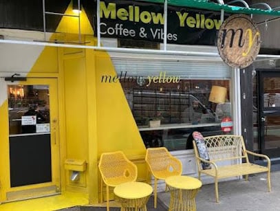 Mellow Yellow Restaurant Restaurants in Chicago – GayOut Guide