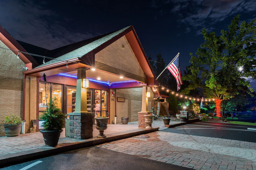 Inn of the Dove at Bensalem-Jacuzzi & Fireplace Suites Hotels in Langhorne – GayOut Guide