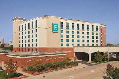 Embassy Suites by Hilton East Peoria Riverfront Hotel & Conference Center Hotels in Peoria – GayOut Guide