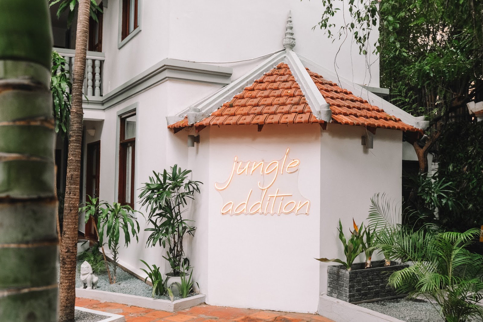 Jungle Addition Hotel Hotels – GayOut Guide