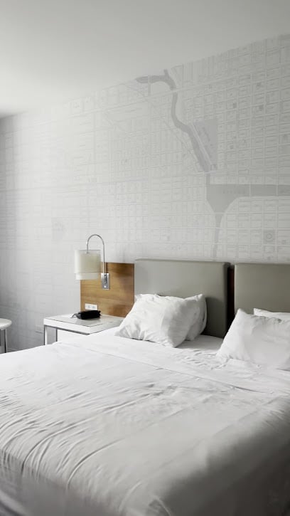 Kinzie Hotel Hotels in Chicago – GayOut Guide