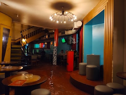 Bar Labirintho Bars & Clubs in Porto – GayOut Guide