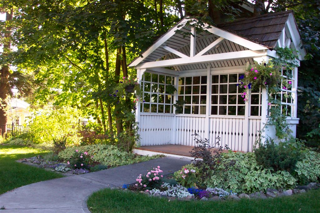 Greenbriar Inn Hotels – GayOut Guide