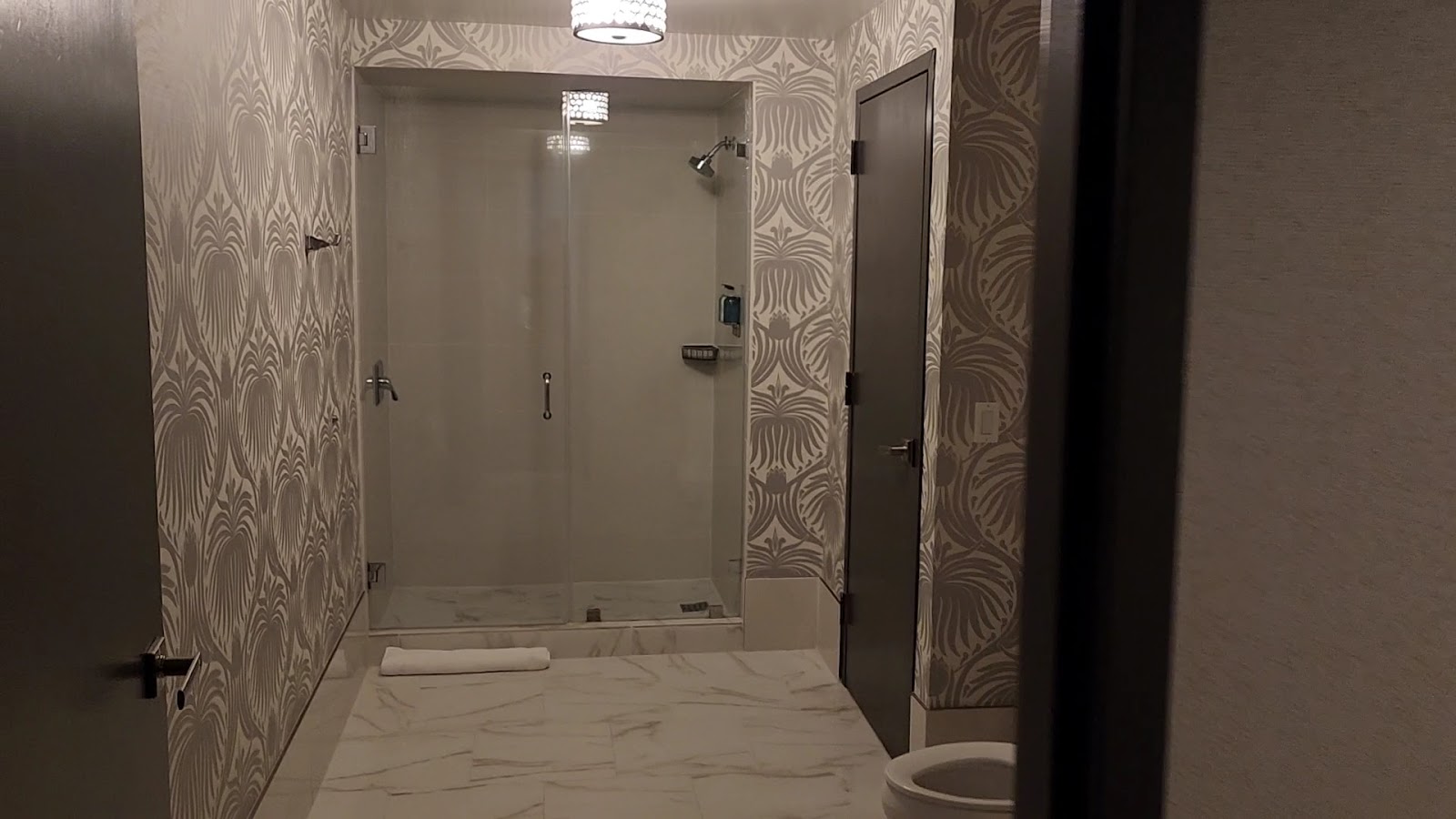 The Silversmith Hotel & Suites Hotels in Chicago – GayOut Guide