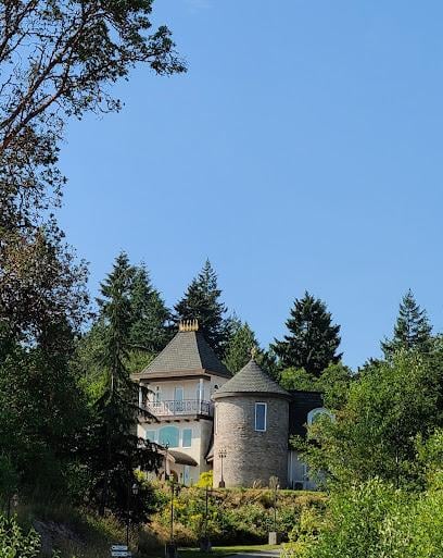 Nordic Hill Manor Hotels in Poulsbo – GayOut Guide