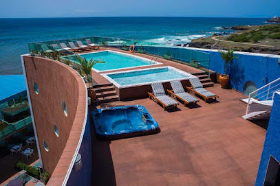 Hotel VIP Praia Hotels in Praia – GayOut Guide